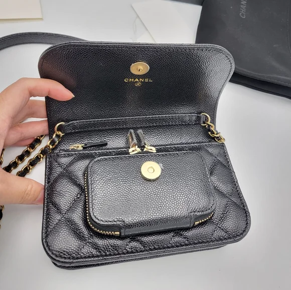 Brand new 23P authentic Chanel business affinity clutch with chain - Picture 5 of 17